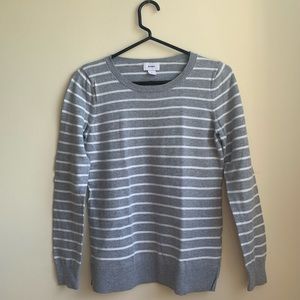 Old Navy Sweater 💙